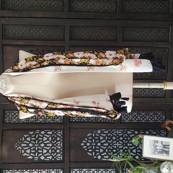 Free people floral Kimono cover up & wrap - Picture 13 of 16